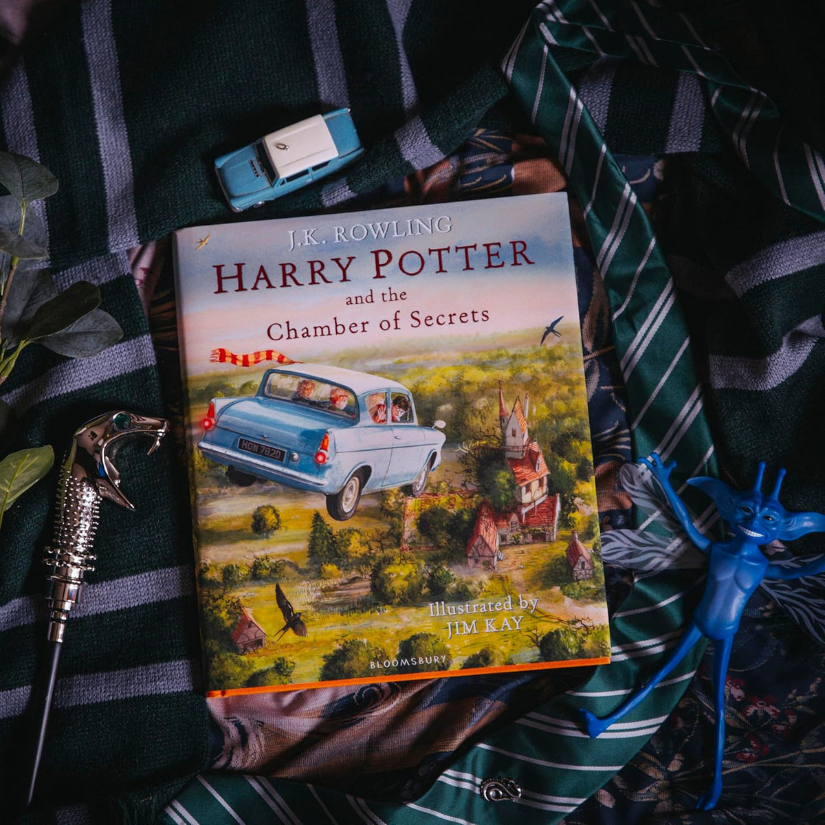 Harry potter & the chamber of secrets illustrated edition by J.K. Rowling